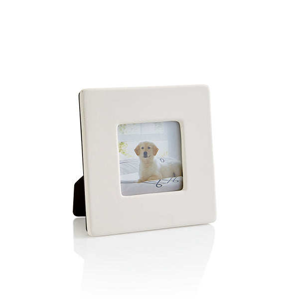 Square Frame and Easel Gare